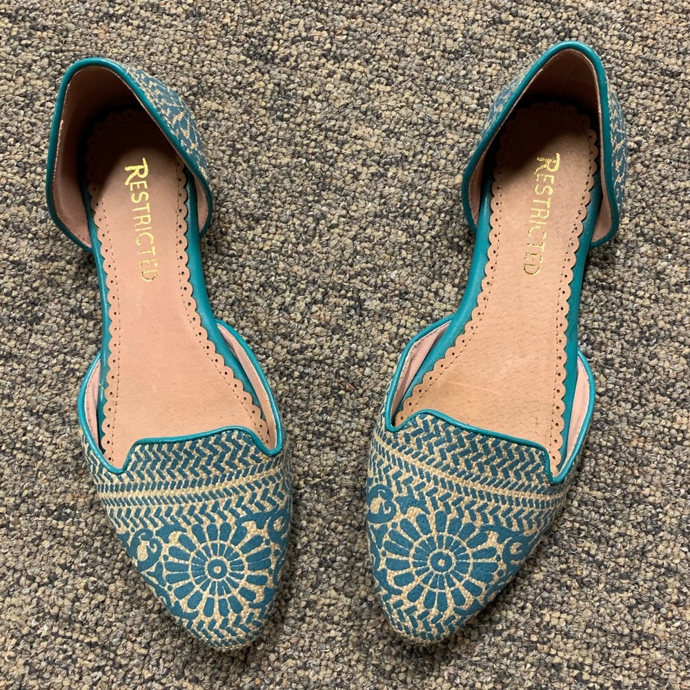 Tan and Teal D’Orsay Flats (Size 6.5)